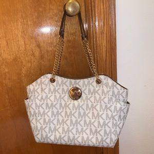 Michael Kors purse